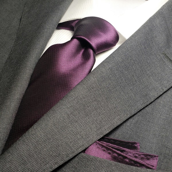 pale purple tie