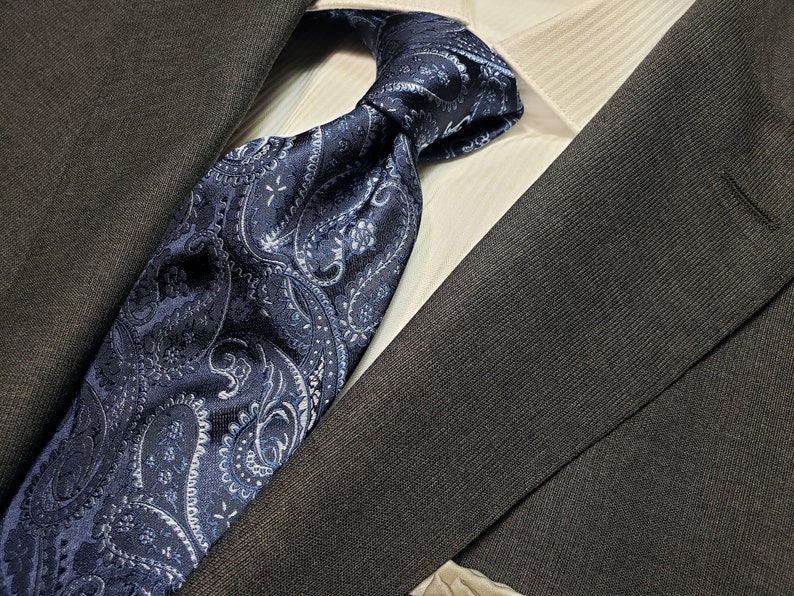 3 inch wide Silk Tie with Paisley in Navy Blue and Silver