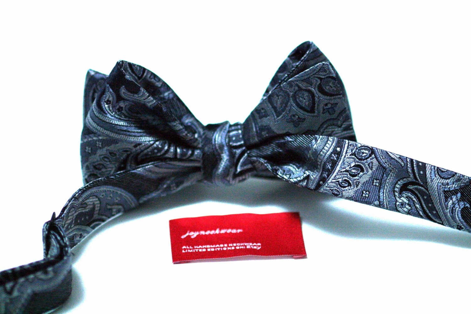 Silk SELF TIED Bow Tie in Paisley With Sterling Platinum - Etsy