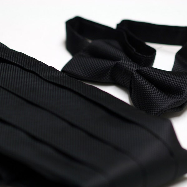 cummerbund and tie