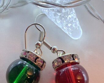 Christmas Tree Ornament Earrings.   Beaded Christmas Jewelry, Christmas Earrings, Ornament Earrings, Black Friday Accessory