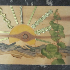 Taylor, a shallow wooden box
