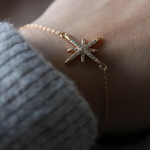 Silver Celestial North Star Bracelet, CZ Pave Starburst Charm Bracelet, Christmas Gift her/Mum/friend, Christmas Jewellery