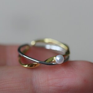Sterling Silver Two-Tone Flower Twist Ring With Crystals main image 1