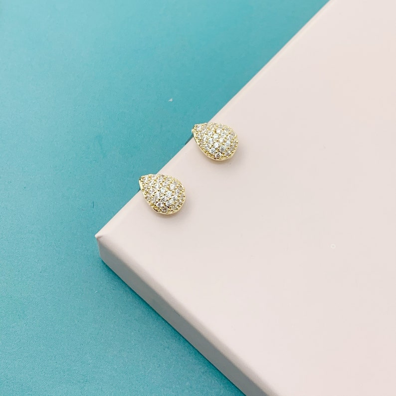 Gift Wrapped. Tear Shape Studs Earrings of Shan /& Co with 18ct Gold Plated Gift for Her Classic Earring Gifts Christmas Gift for her