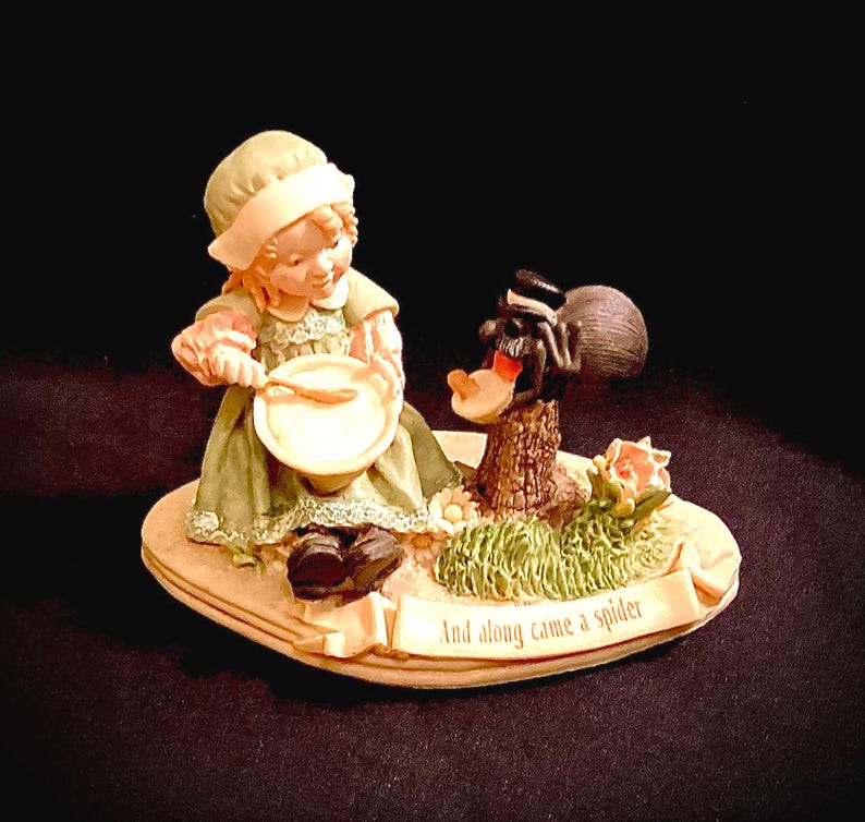 United Design “And along came a spider” Miss Muffin #2 of 3500 Bild 1