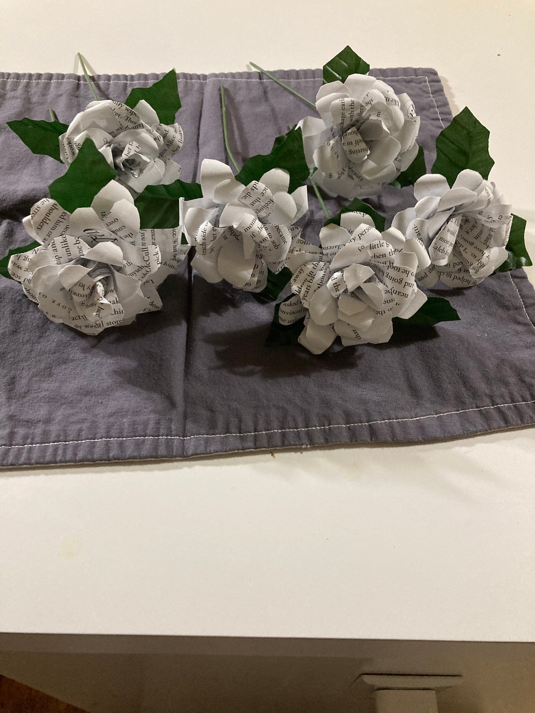 6 Beautiful Paper Roses Never Need Water Made From Recycling Books ...