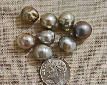 D329 - Loose Tahitian Pearls