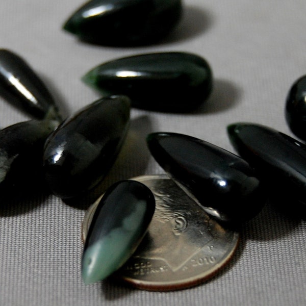 D207 -  Loose Jade Gemstones