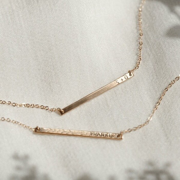 Zierliche personalisierte Bar Halskette, benutzerdefinierte Namenskette, Minimale Initialen Halskette | 14k Gold Fill, Sterling Silber, Roségold | LN120_30