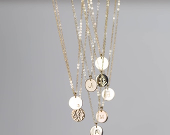 Collar con disco personalizado, colgante con iniciales personalizadas, collar con moneda simbólica / Oro laminado de 14k, plata de ley / LN209