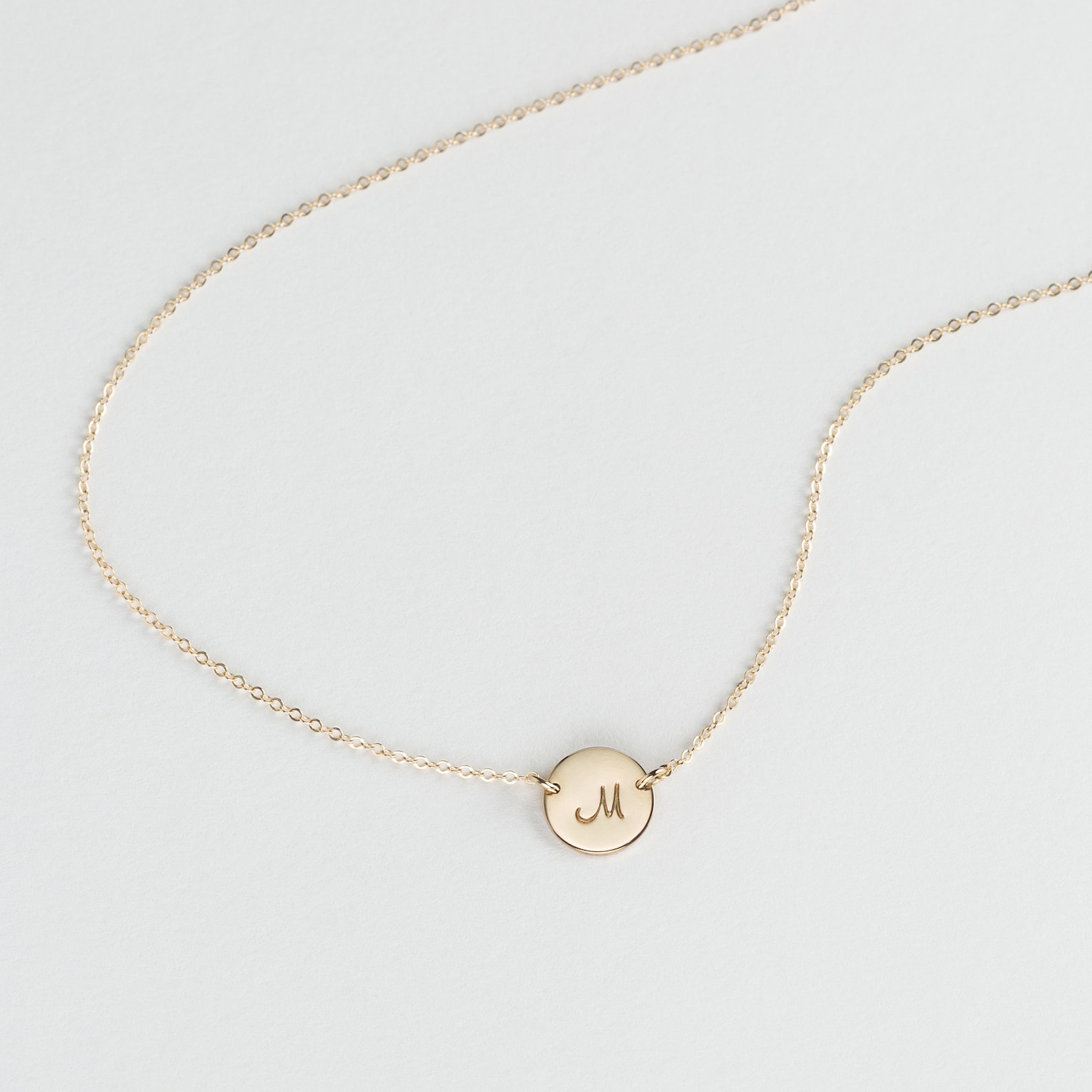 Minimalist Initial Necklace Personalized Circle Necklace Etsy