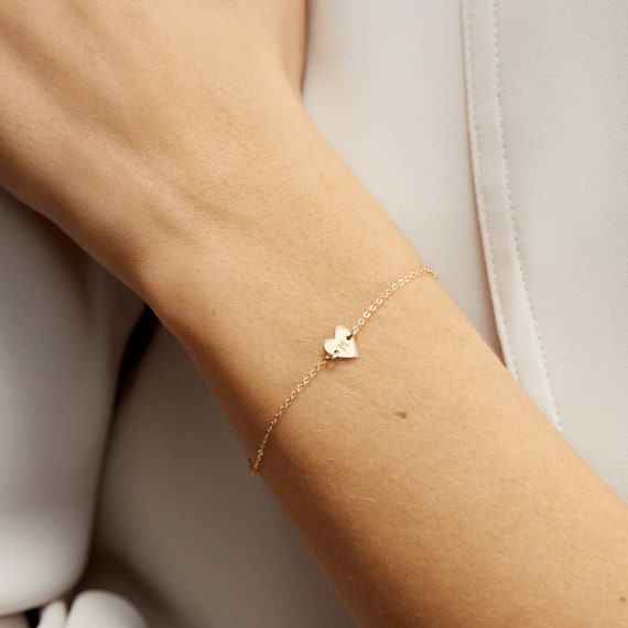 Dainty heart best sale bracelet
