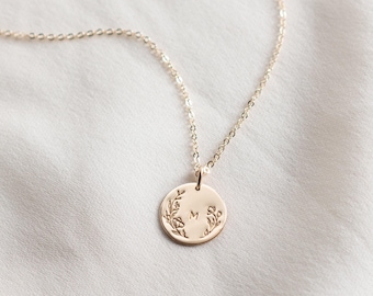 Dainty Flower Initial Necklace, Personalized Floral Necklace, Gift for Moms, Daughters | 14k Gold Fill, Sterling Silver | LN213