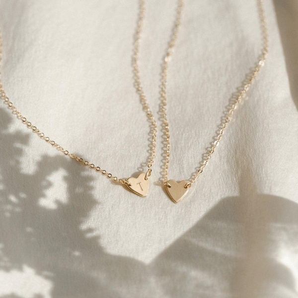 Litet hjärthalsband, personlig initial, personligt hjärthänge | 14k guldfyllning, sterlingsilver | LN124_L