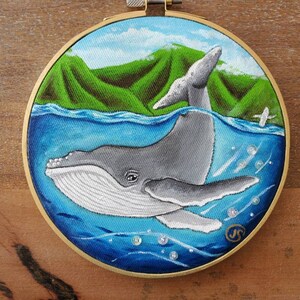 ORIGINAL Humpback whale baby hand-painted. Embroidery hoop art Ocean. Hawaii Sea Beach Wall art needlework painting. GREAT GIFT image 8