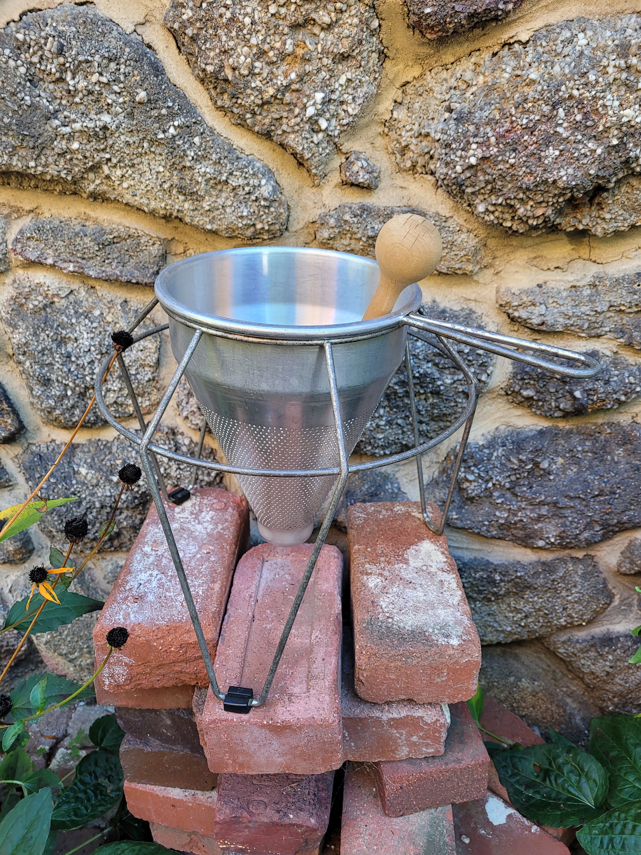 Tomato Strainer 