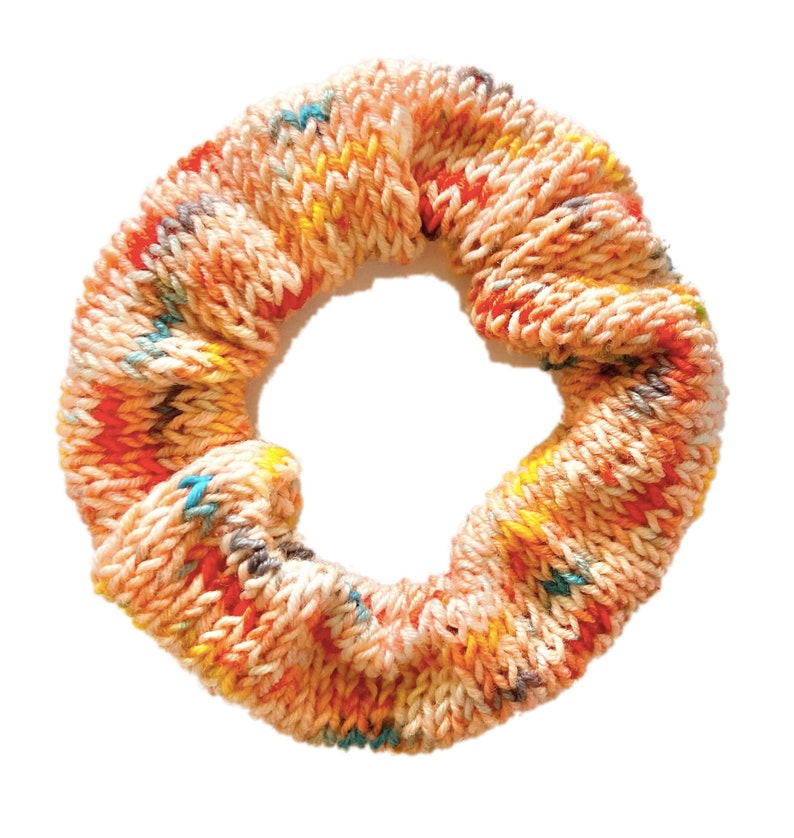 KNITTING PATTERN: 'I Still Have Yarn' Scrunchy, Scrap Yarn Scrunchie Knit Pattern, Knit Your Own Scrunchies, Photo Tutorial image 1