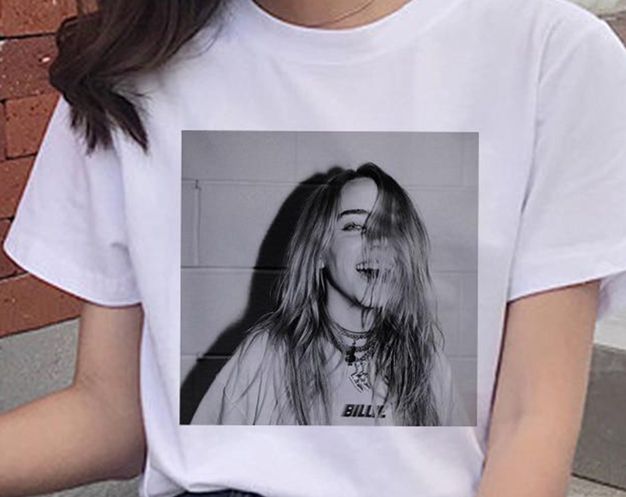 Discover Class Style Billie Eilish Niedliches, Love Eilish T-shirt