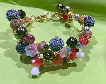 Woodland Berry and Toadstool Twisted Wire Bracelet