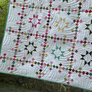 Handmade Starburst Quilt – Lap, Crib or Throw Size with Pastel Colors and Intricate Stitching