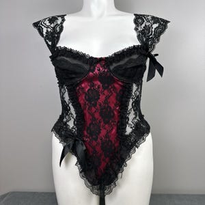 Lingerie vintage Wondermaid Borgonha de renda preta Teddy grande sem forro com aro