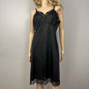 Vintage Vanity Fair Full Slip Size 38 Blue Embroidered Tag 1960&#39;s Black Nylon