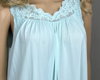 Camisón vintage Shadowline azul medio de nailon con encaje, fabricado en EE. UU., sin mangas y con forro completo.