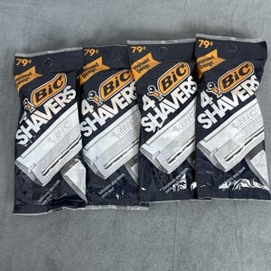Vintage Bic Shavers Disposable Single Blade Razors 4 Pack NOS 1980&#39;s Lot of 4