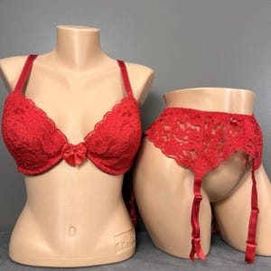 14 16 Garter Belt