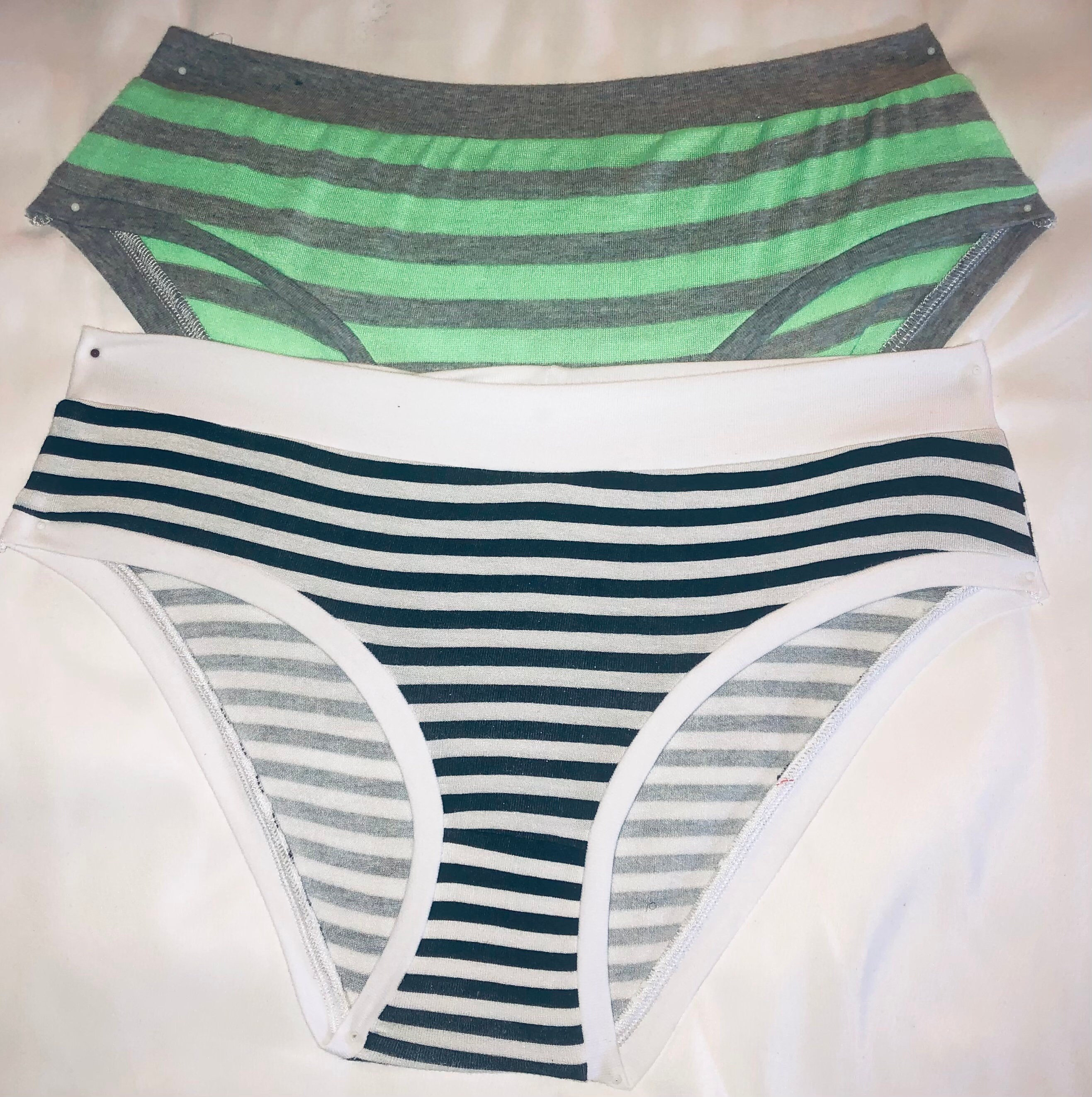 Pack of 3 women's knickers in stretch cotton with pop stripes les