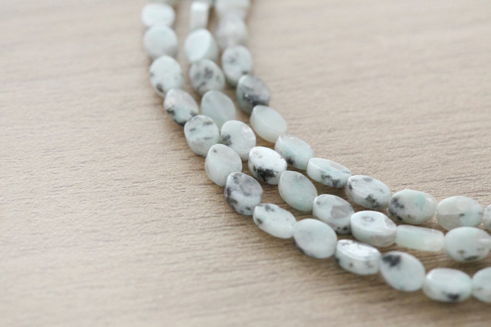 30 Pcs of Natural Black Spot Quartz Flat Oval Beads 4 X 6 Mm Etsy