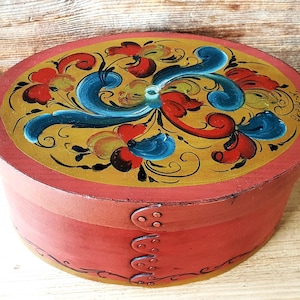 Norwegische Bugholzkiste Handbemalt Folk Art Rosemaling Skandinavisches Bauernhaus Einzigartiges Geschenk