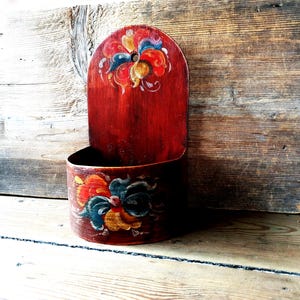 Handpainted Norwegian Bentwood Box: Rosemaling Folk Art Decor
