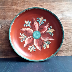 Norway Vintage Handcrafted Wood Plate Folk Art Rosemaling Scandinavian Norwegian Nordic farmhouseOne-of-a kind  gift