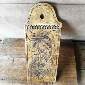 Scandinavian Antique Kitchen breadBoard Slicing Handcarved Folk Art Rosemaling Norwegian Natural ScandinavianHome Farm house  Rustic Gift