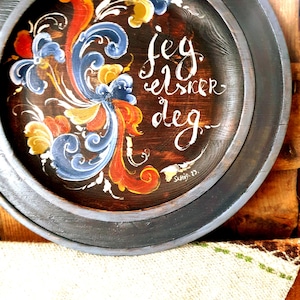 Scandinavian I Love You Handpainted Norwegian Folk Decor Rosemaling Wood Plate Nordic One-of-a-kind Handcrafted Gift  shipping from Norway