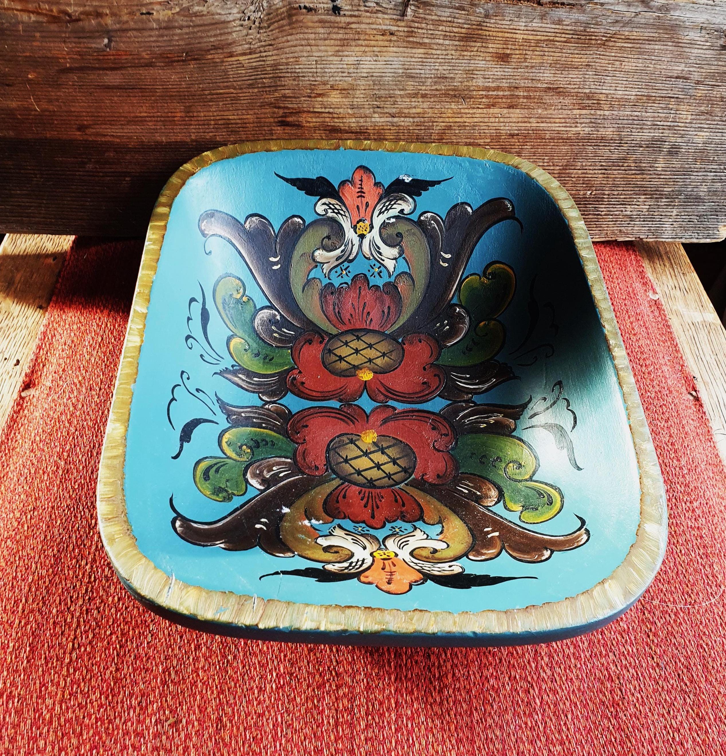 ノルウェーの手工芸品ヴィンテージ木製皿手描きフォークアートローズ