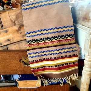 scandinavian norwegian handwoven vintage table runner