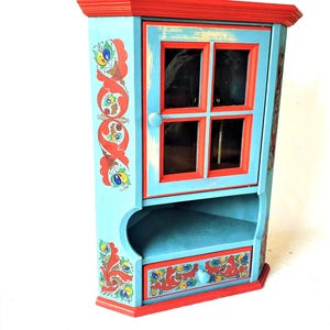 Handcrafted Rosemaling Corner Cabinet: Scandinavian Folk Art Decor