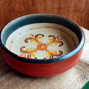 Scandinavian  Vintage Ale Bowl Folk Decor &quot;Rosemaling&quot; Handmade in Norway Nordic Folk Art Norwegian OOAK Chritmas Gift Free Shipping