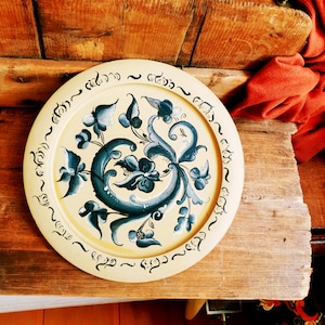 Norway Handpainted Folk Decor &quot;Rosemaling&quot; Wooden Plate Scandinavian Norwegian Folk Art One-of-a kind Nordic Gift Serving Tray