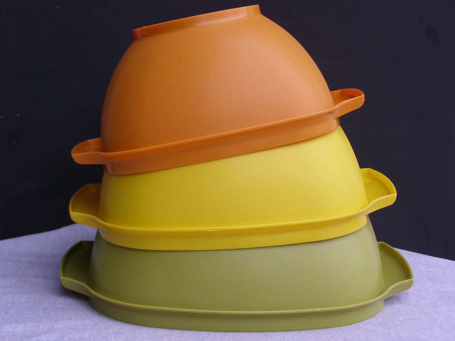 Vintage Tupperware Harvest Servalier Nesting Bowls With Lids Etsy