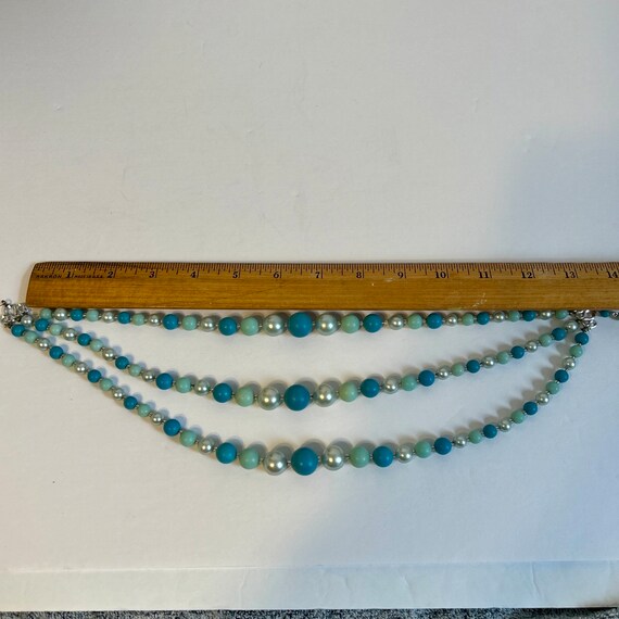 Vintage 60's Three Strand Bead Necklace Blues Aqu… - image 6