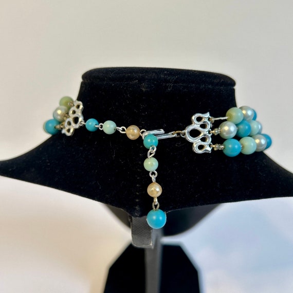Vintage 60's Three Strand Bead Necklace Blues Aqu… - image 4