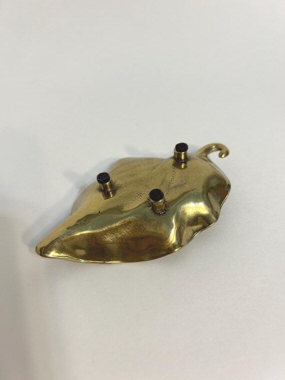 Vintage Small Solid Brass Leaf Footed Trinket Dis… - image 6