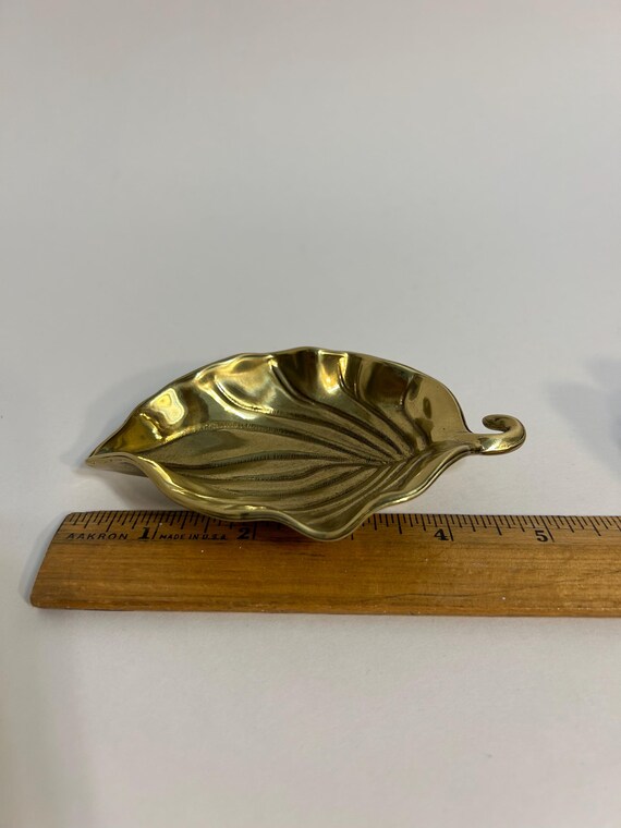 Vintage Small Solid Brass Leaf Footed Trinket Dis… - image 7