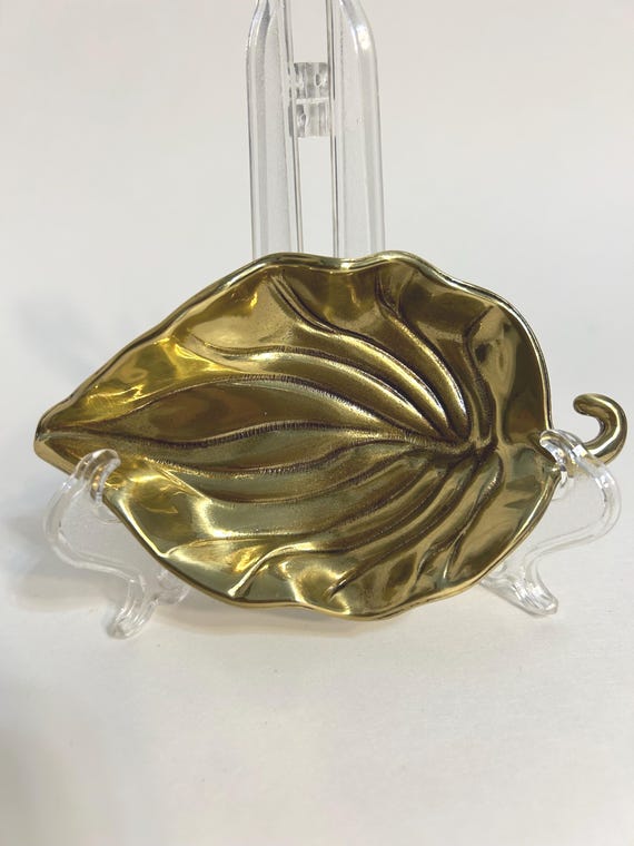 Vintage Small Solid Brass Leaf Footed Trinket Dis… - image 2