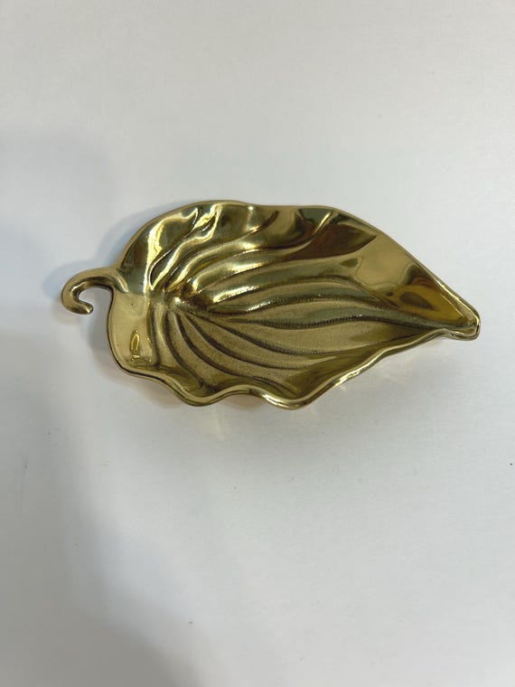 Vintage Small Solid Brass Leaf Footed Trinket Dis… - image 1