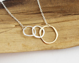 Three Generations Necklace Eternity Circle Necklace Three Circle Necklace Rose Gold 3 Sisters Three Entwined Circles 3 Circle Necklace